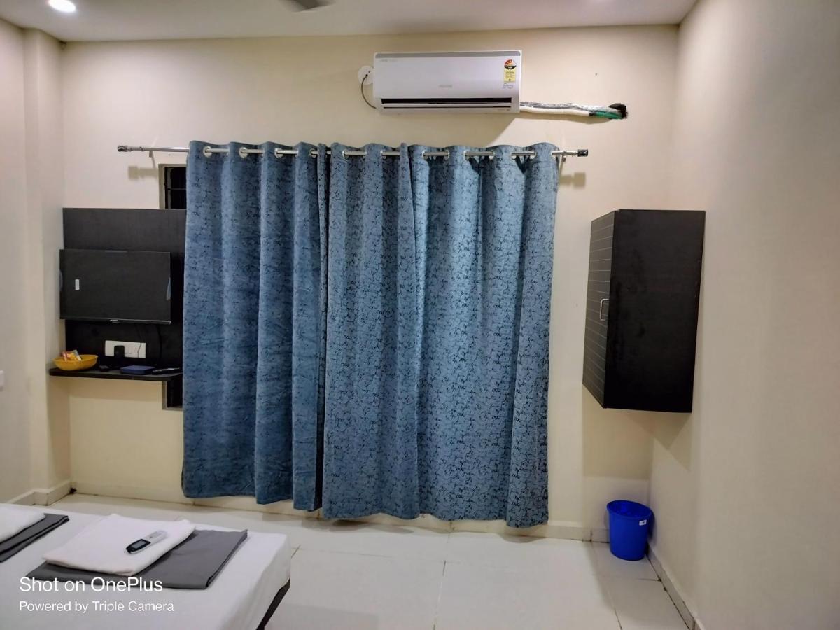 Satkar Home Stay Ujjain Zewnętrze zdjęcie
